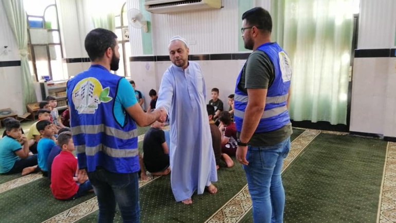 دعم الطلبة من حفظة كتاب الله في جامع السلام في أيسر الموصل